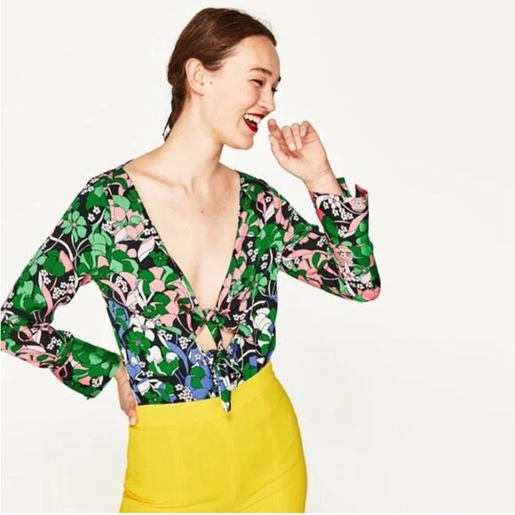 Zara Tie Front Deep V Neck Floral Print Bodysuit Womens Size Small Long Sleeve - Picture 2 of 10